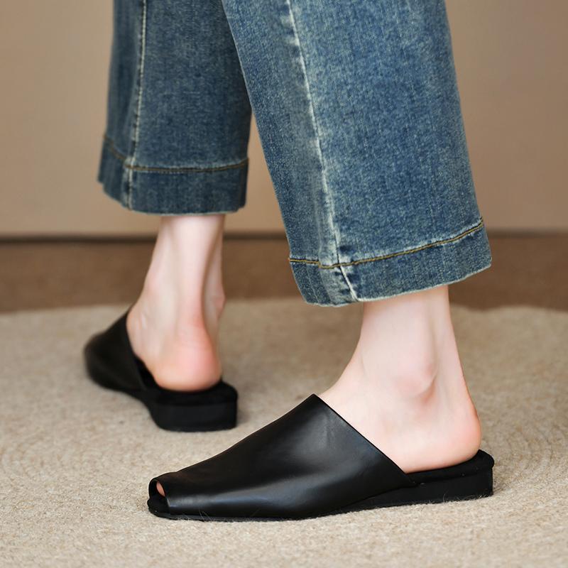 Mules pour femmes Sandales à bout couvert Nouvelles chaussures en cuir pour femmes Mode Moderne Pantoufles Slides Femmes Chaussures à bout ouvert Talon bas