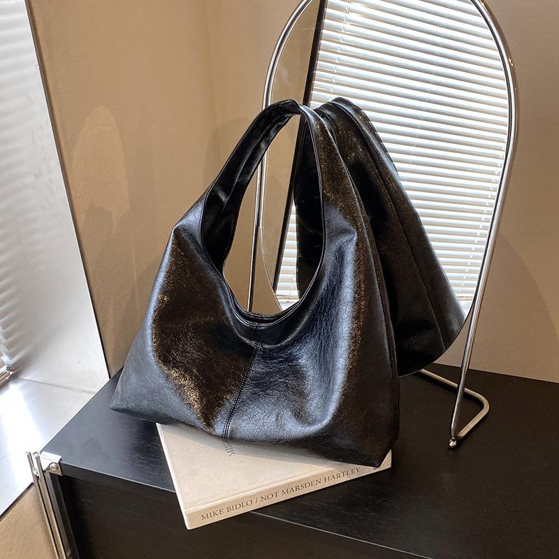 Retro commuter large-capacity bag women's 2025 new textured soft leather shoulder underarm bag simple and versatile tote bag