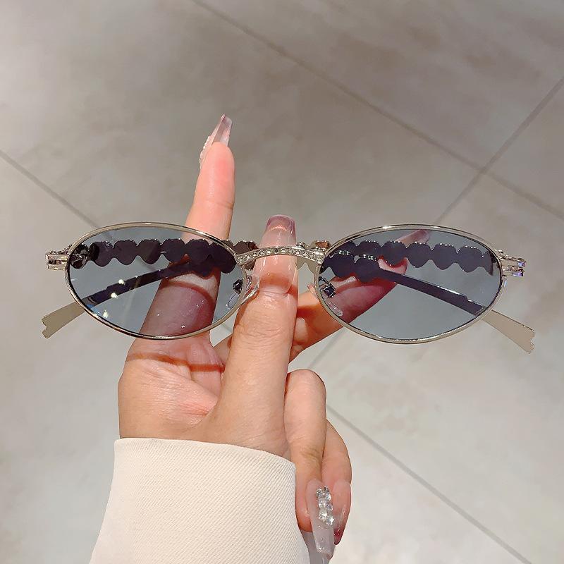 Vintage Metal Round Sunglasses for Women Men Circular Sun Glasses Female Oval Eyewear  for Male Female Eyeglasses