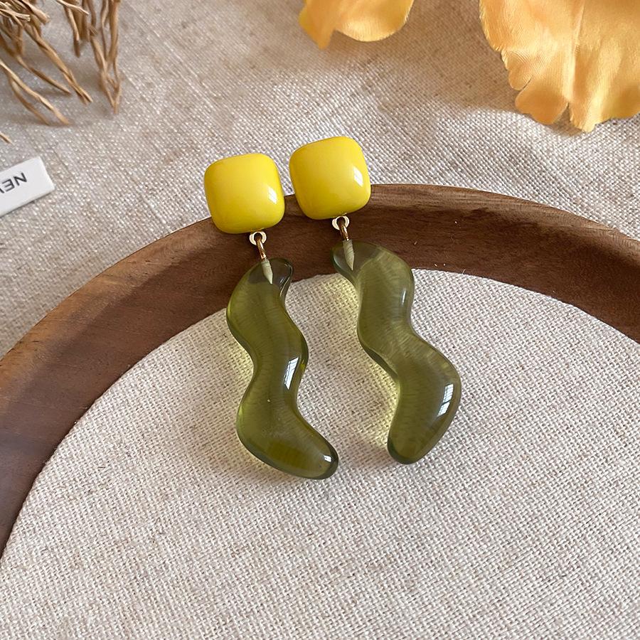 

Vintage Color Block Resin Drop Earrings Women Irregular Wavy Dangle Earrings Fresh Cute Sweet Daily Wear Holiday Jewelry Gifts зелений