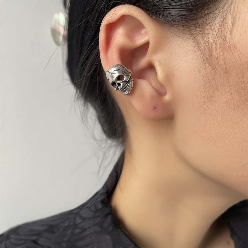 Punk Skeleton Clip Earrings for Women Vintage Hollow Mask Earring Couple Funny Ear Accessories Trendy Halloween Party Jewelry