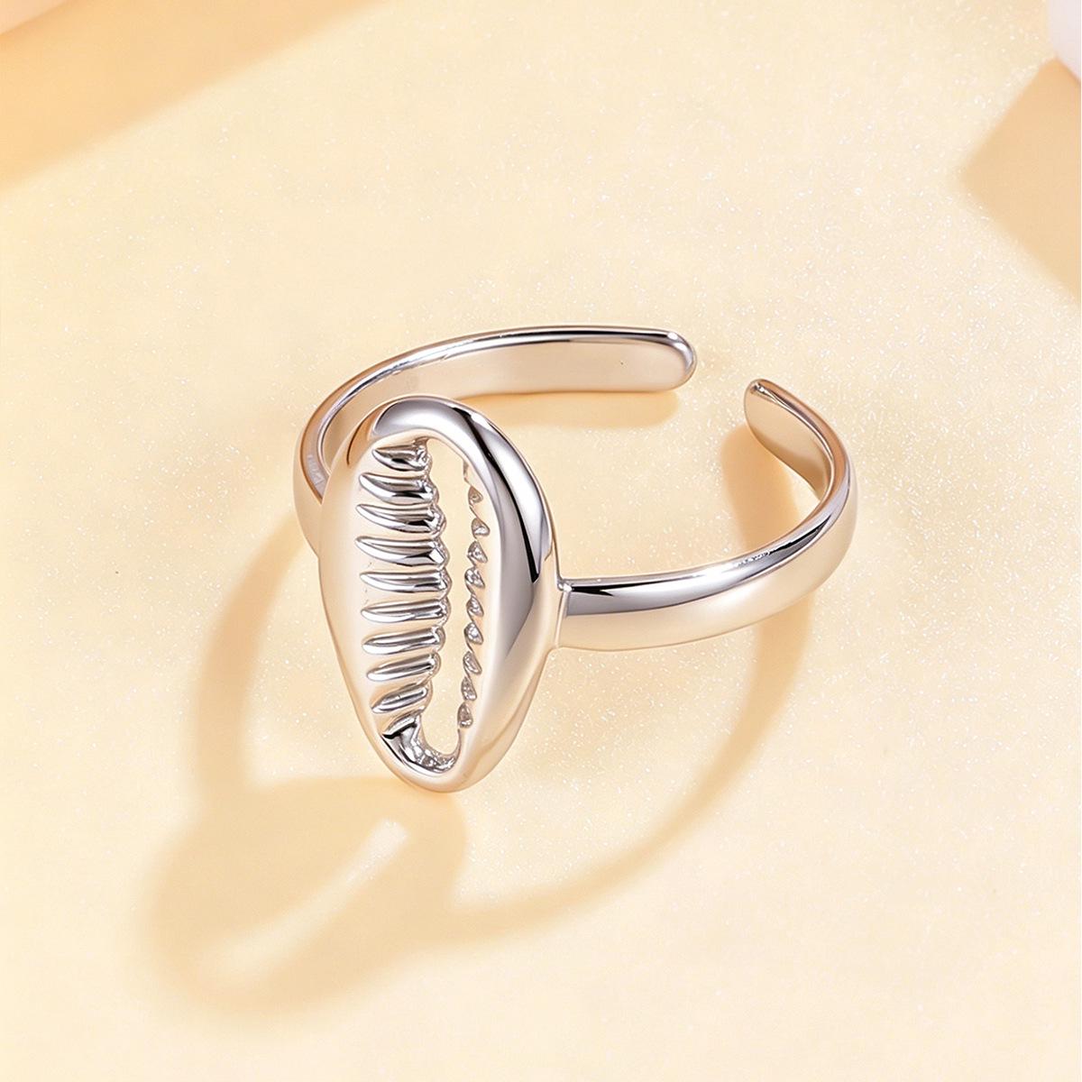 18K Gold-Plated Stainless Steel Shell Ring: Beach Holiday Style