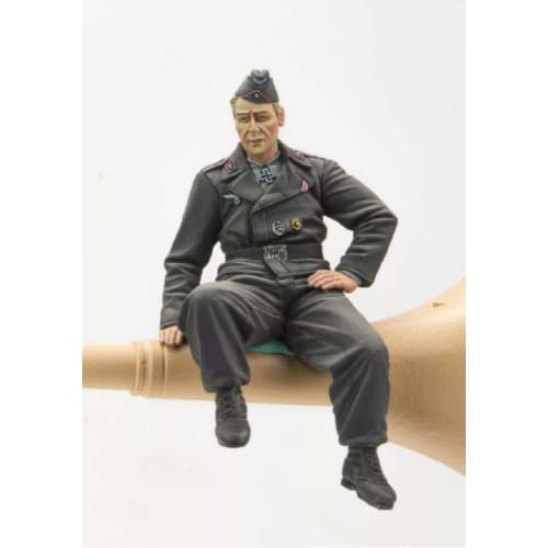 Ryefield Models 1/35 Scale German Heavy Tank Destroyer Sd.Kfz.173 Jagdpanther G2 Plastic Model Kit RFM5022