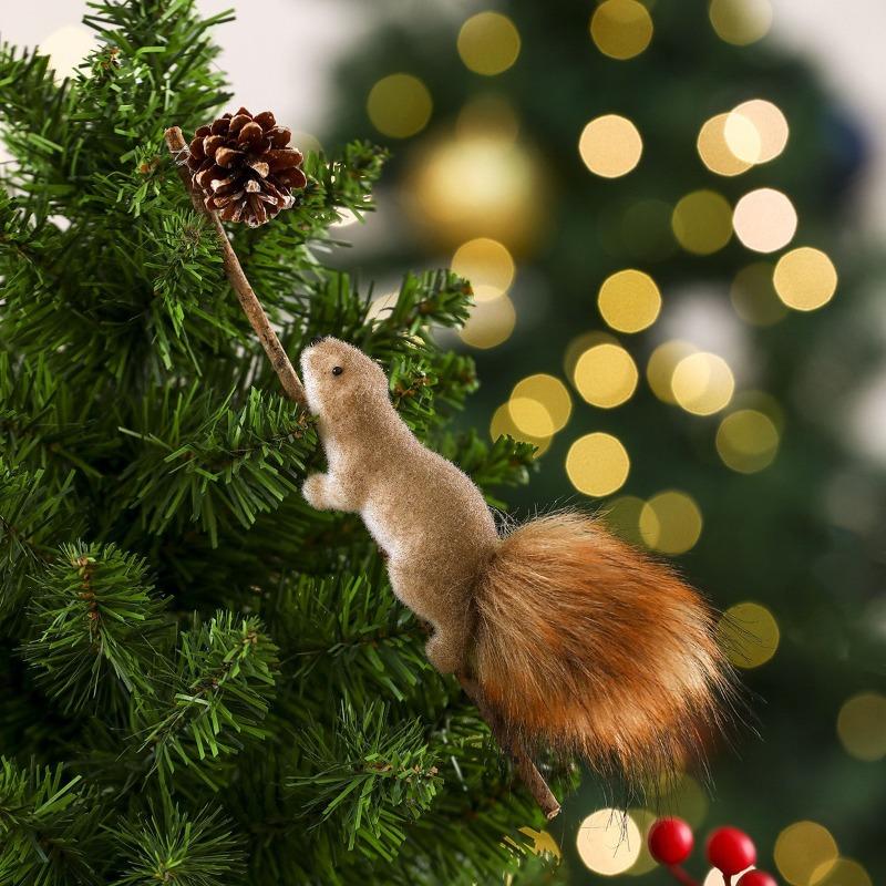 Foam Cartoon Simulation Squirrel Pendants, Christmas Tree Decorations, Scene Arrangement Ornaments, Props