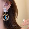 Silver needle dripping oil pearl moon rabbit pendant earrings retro court temperament earrings light luxury high-end earrings