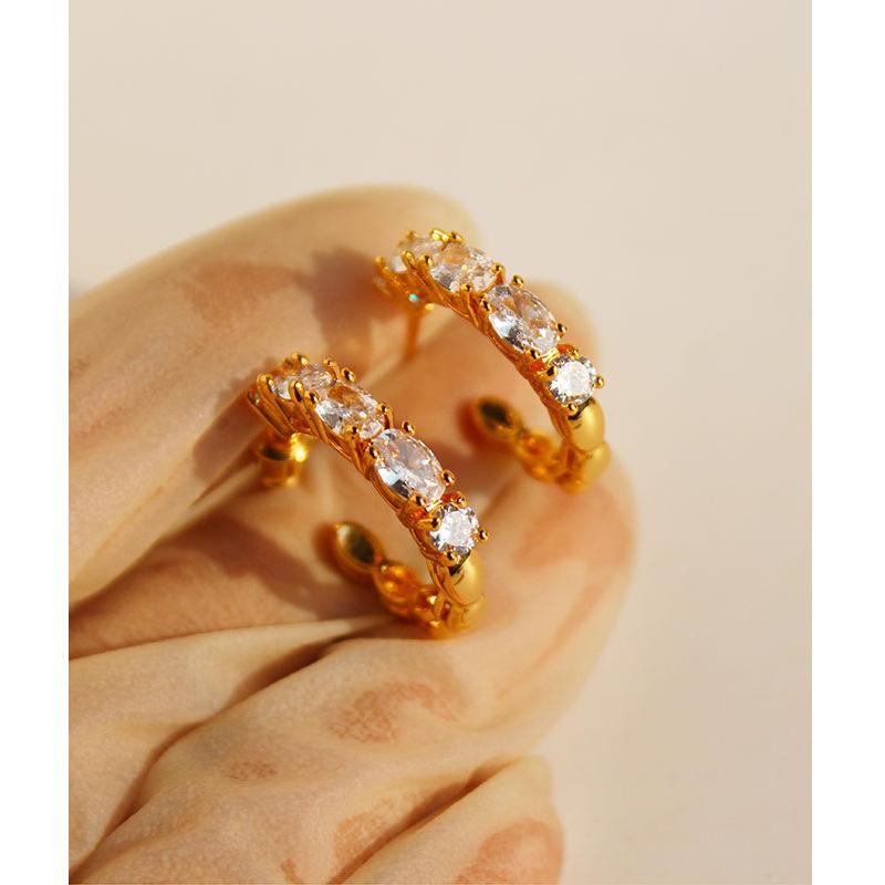 Brass Plated Real Gold Light Luxury High-Grade Zircon C-Shaped Earrings Exquisite Atmosphere Blogger Same Earrings 83-1