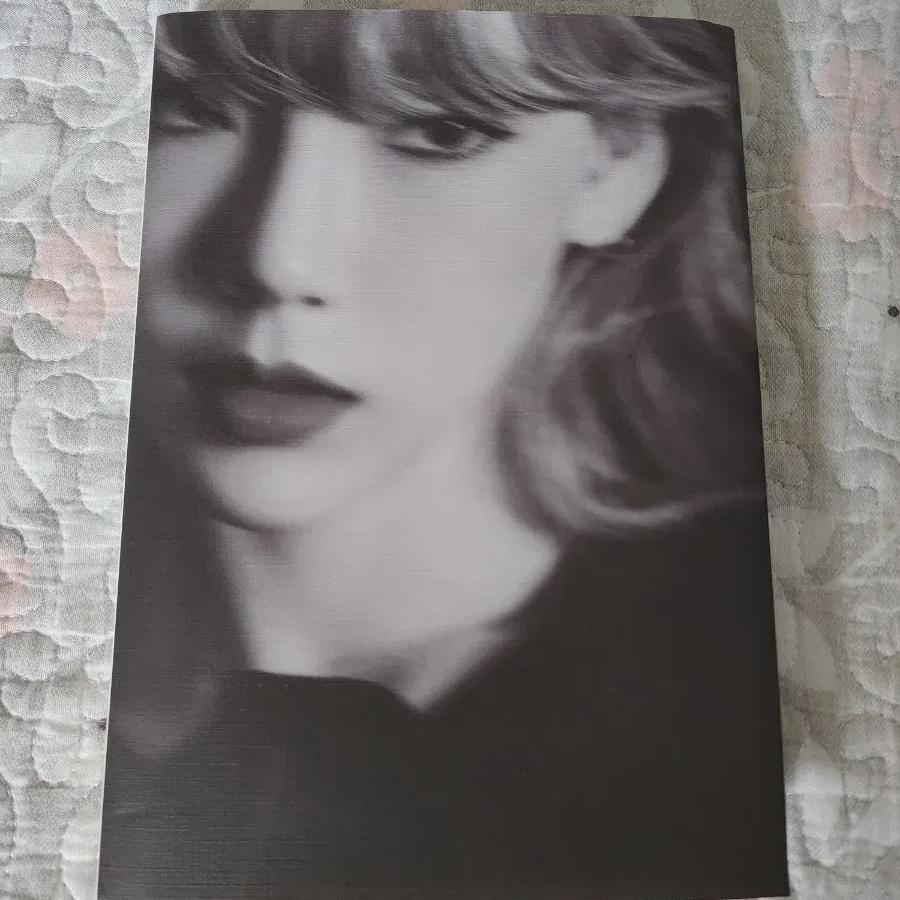 

Я продаю коллекцию альбомов Тэён