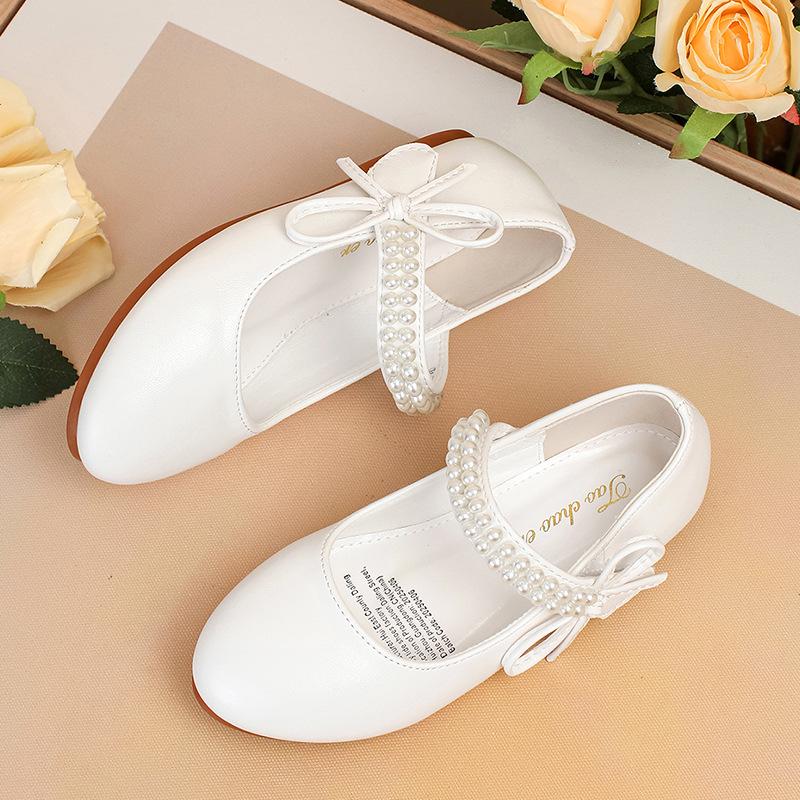 Weiße Leder Ballerinas für Mädchen: Frühlings- und Herbst-Blumenmädchenschuhe mit Perlen
