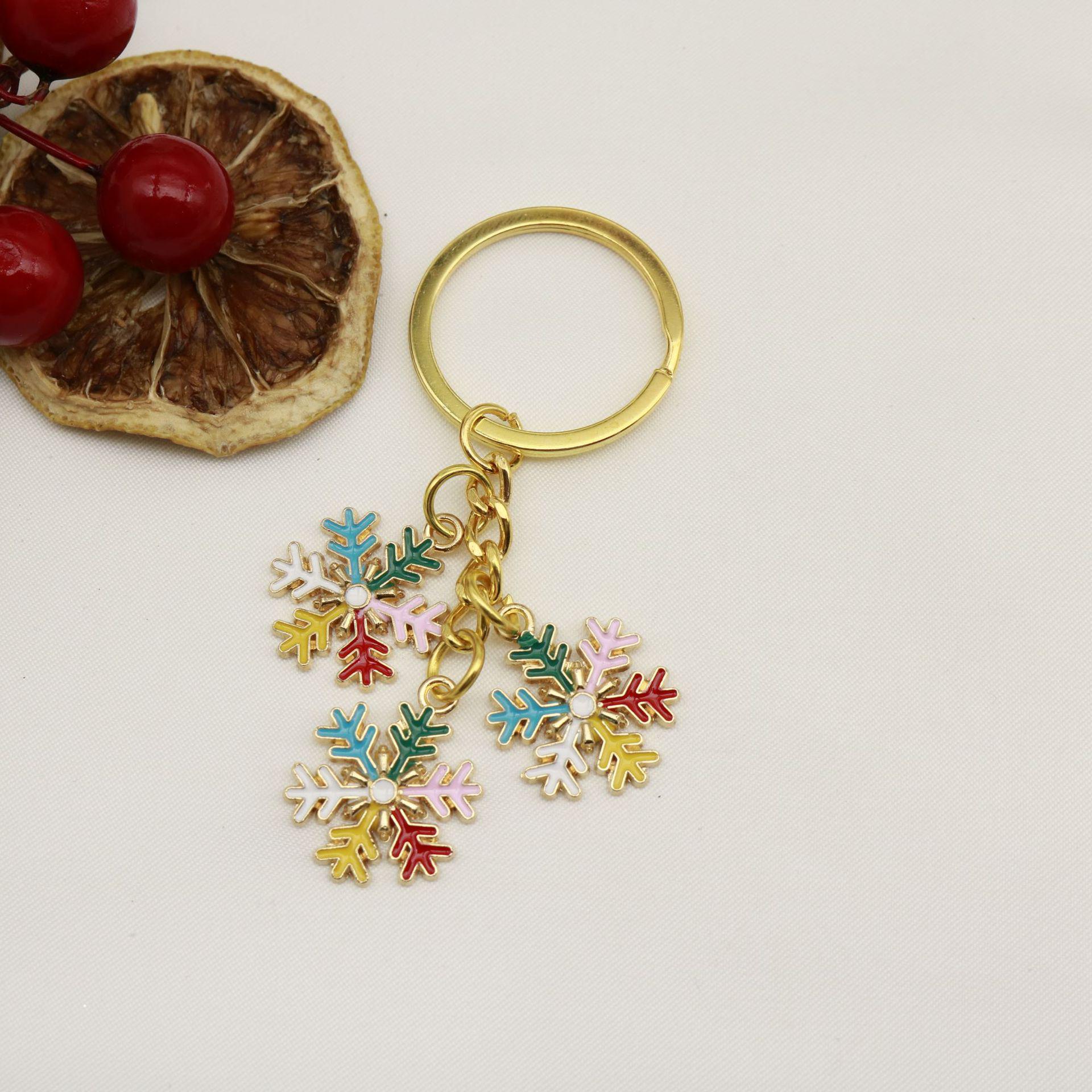 Snowflake Bell Keychain: European & American Christmas Ornament золотой