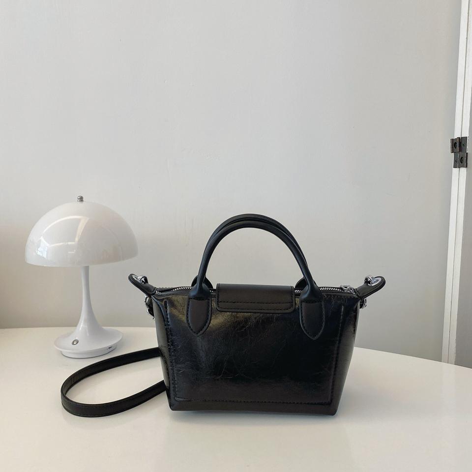 Módní značková kabelka nová módní taška přes rameno High-end dámská taška Módní okrajová volnočasová kabelka dámská crossbody taška