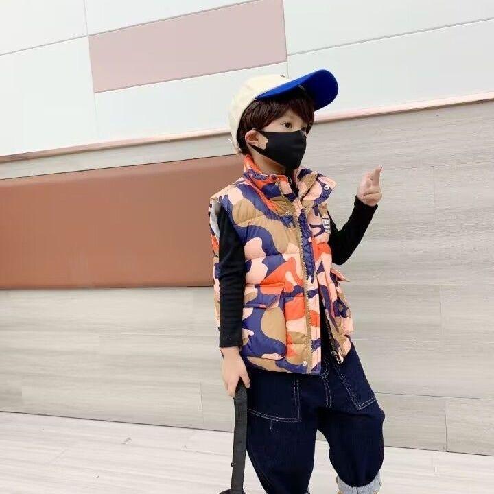 Velká husa chlapecká a dívčí péřová vesta Bílá kachní péřová vesta Baby studentská vesta