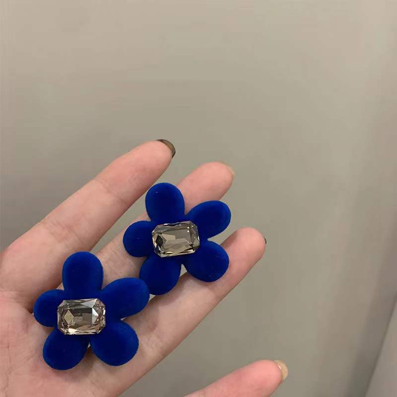 Premium Design Niche Temperament Stud Earrings Women's Blue Earrings 925 Silver Exquisite Light Luxury Versatile Earrings