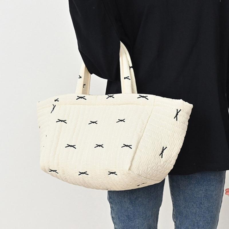 Reisetasche Wickeltasche für Frauen Große Kapazität Stickmuster Handtasche Kinderwagen Hängende Tasche Mama-Tasche