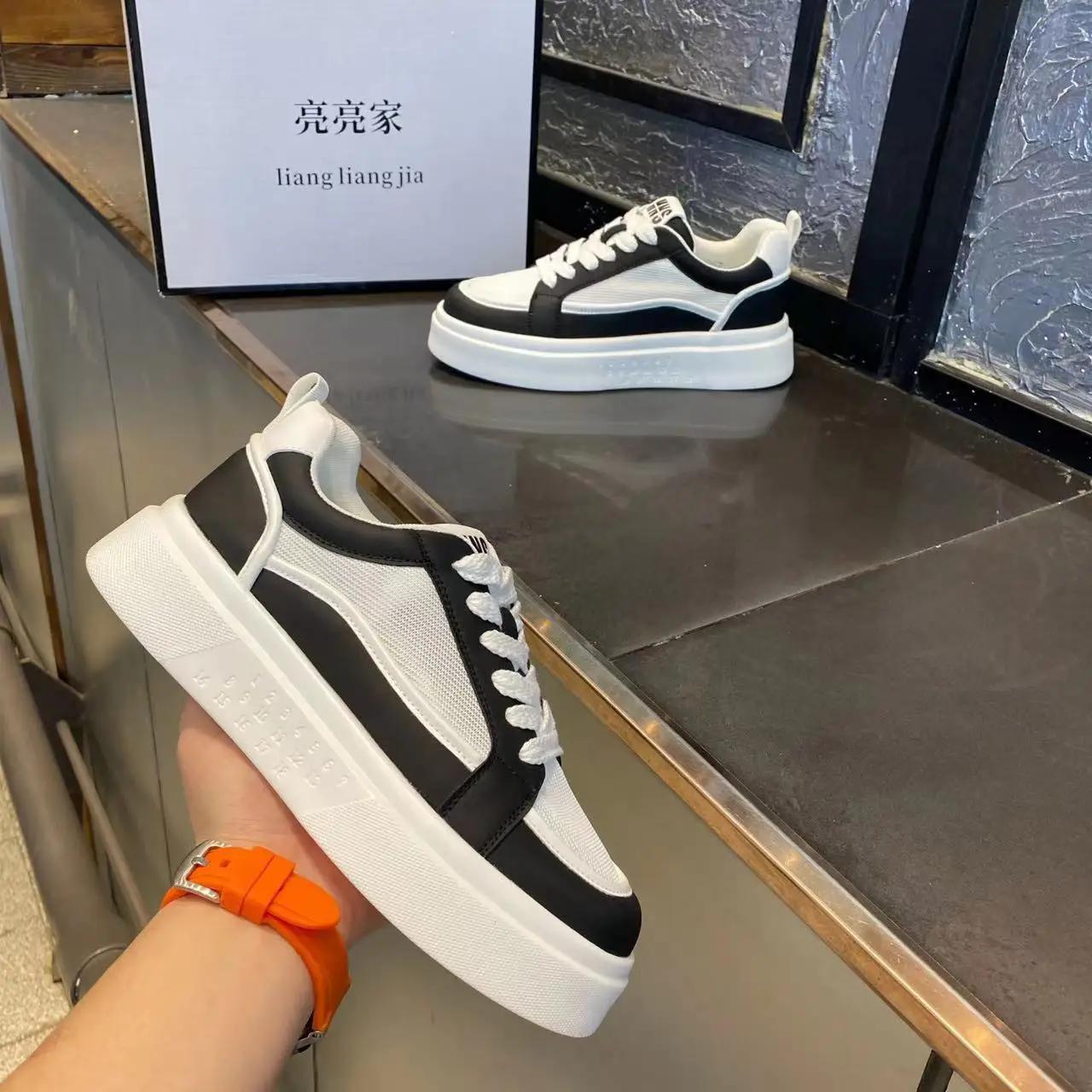 

Модные мужские кроссовки сетчатые дышащие повседневные туфли роскошные дизайнерские туфли на платформе для мужчин удобные спортивные кроссовки Tenis2024 39 черный белый