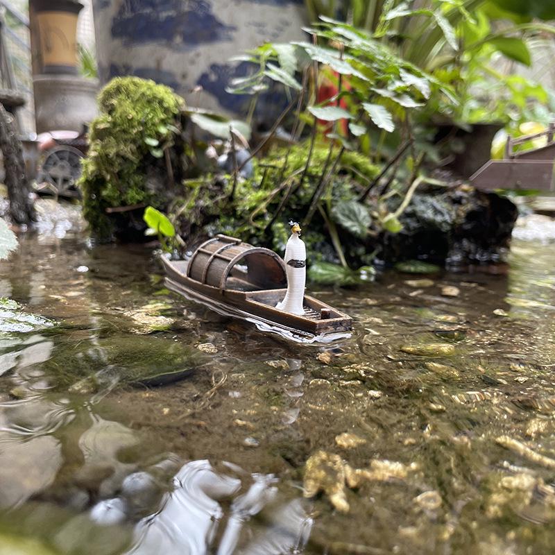 Floating Chinese Antique-Style Fishing Boat Model: Outdoor and Indoor Aquatic Landscape Decor