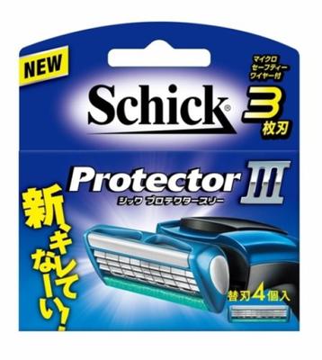 Schick Protector Three mit 4 Ersatzklingen