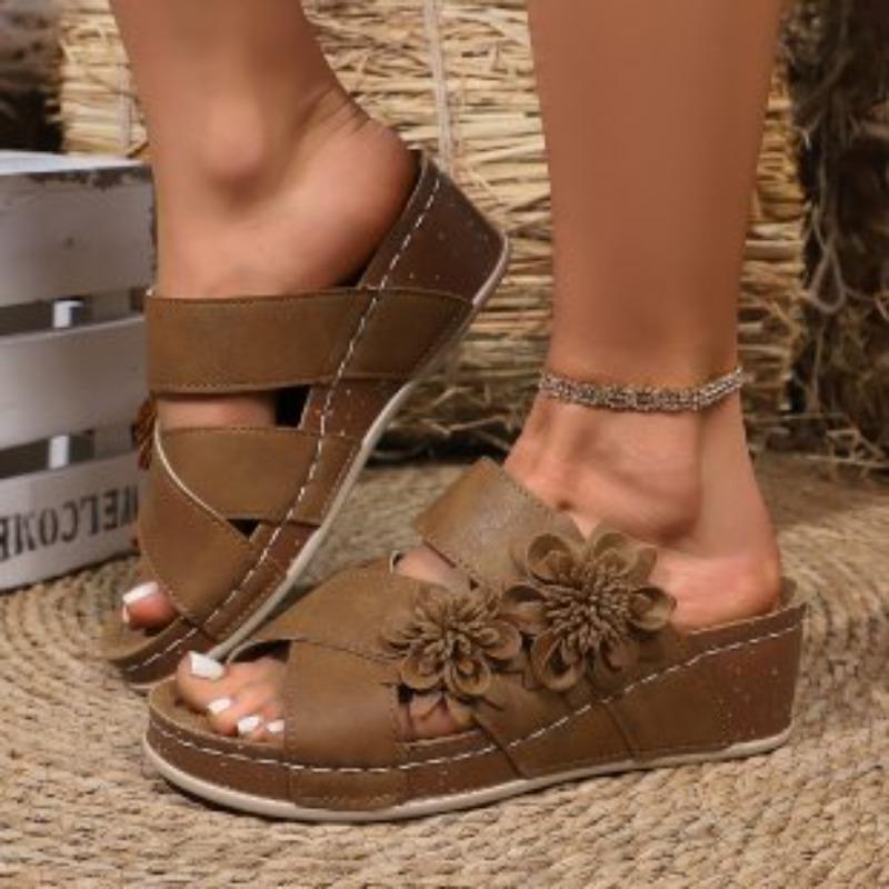 Spring and summer new slope heel open toe outer wear slippers women's sandals large size women's shoes