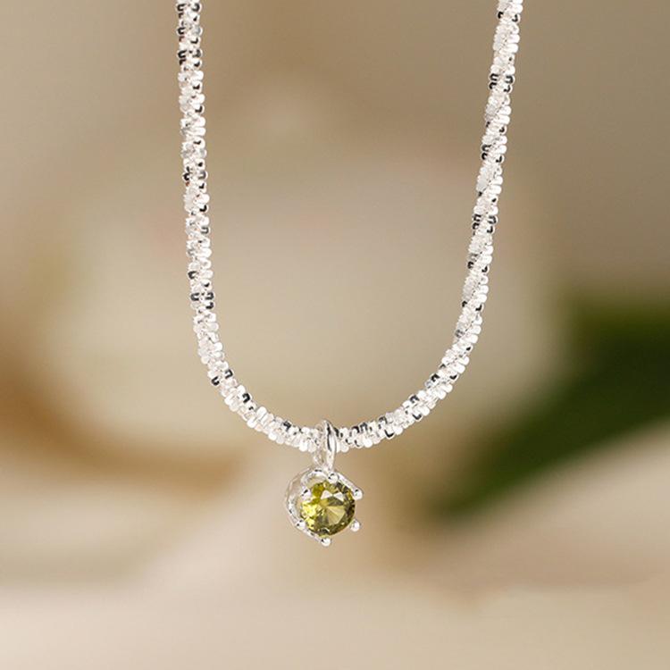 Forest-Inspired Green Diamond Necklace: Niche Design, Gentle Fairy Spirit, Versatile Starry Sky Clavicle.