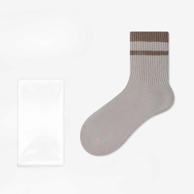 Female Spring and Autumn Fashion New All Purpose Two Bar Movement In The Tube Pile Socks