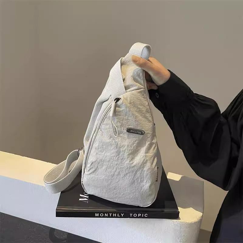 Premium 2025 New Simple Classic Lightweight Fashion Versatile Bag Women's Bag Women's Breast Bag, Fanny Pack