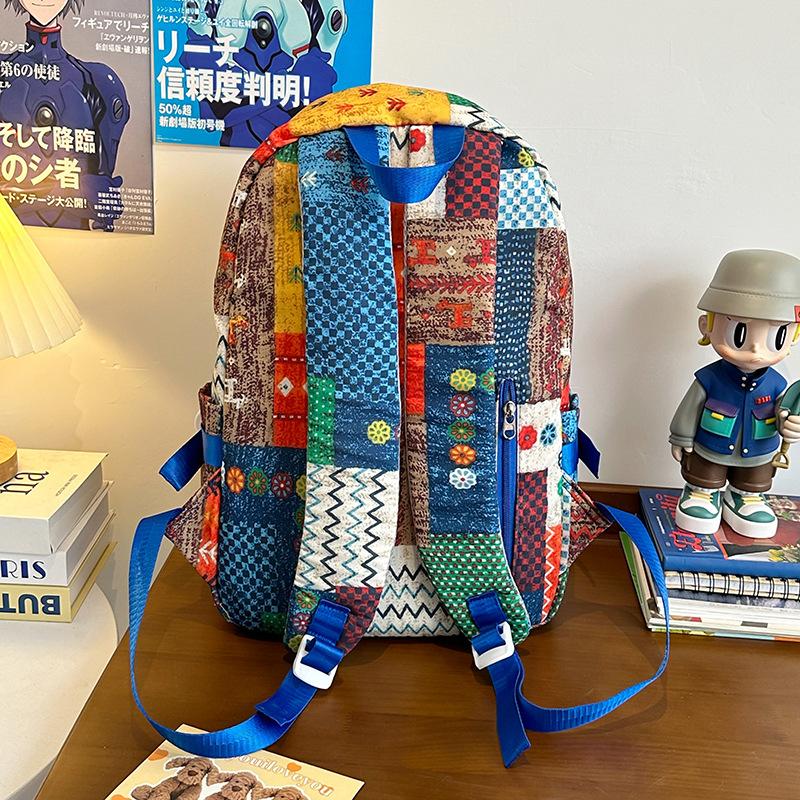 Frühling und Sommer neue ethnische Stil Patchwork Tasche Böhmischer großer Kapazität trendiger Rucksack hoher Wert Studententasche