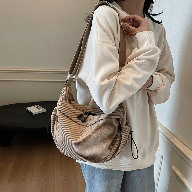 Corduroy autumn and winter crescent leisure bag messenger bag women's versatile dumpling bag solid color light travel shoulder bag