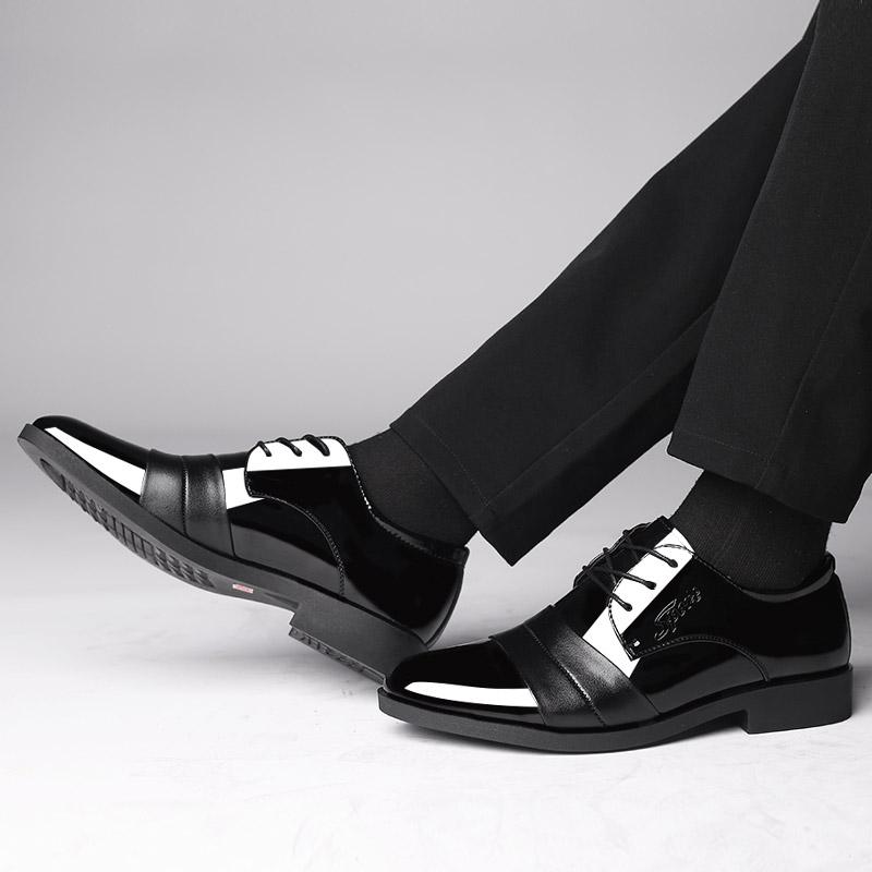 Soziales Schuhwerk für Herren Lässig Business Lackleder Kleiderschuhe Mann Glänzendes Obermaterial Spitzschuh Trend Büro Anzug Schuhe Neu