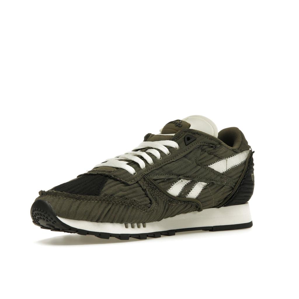 Market X Reebok Classic Leather Pump Army Green Unisex Sneakers Core-Black Chalk 100069830