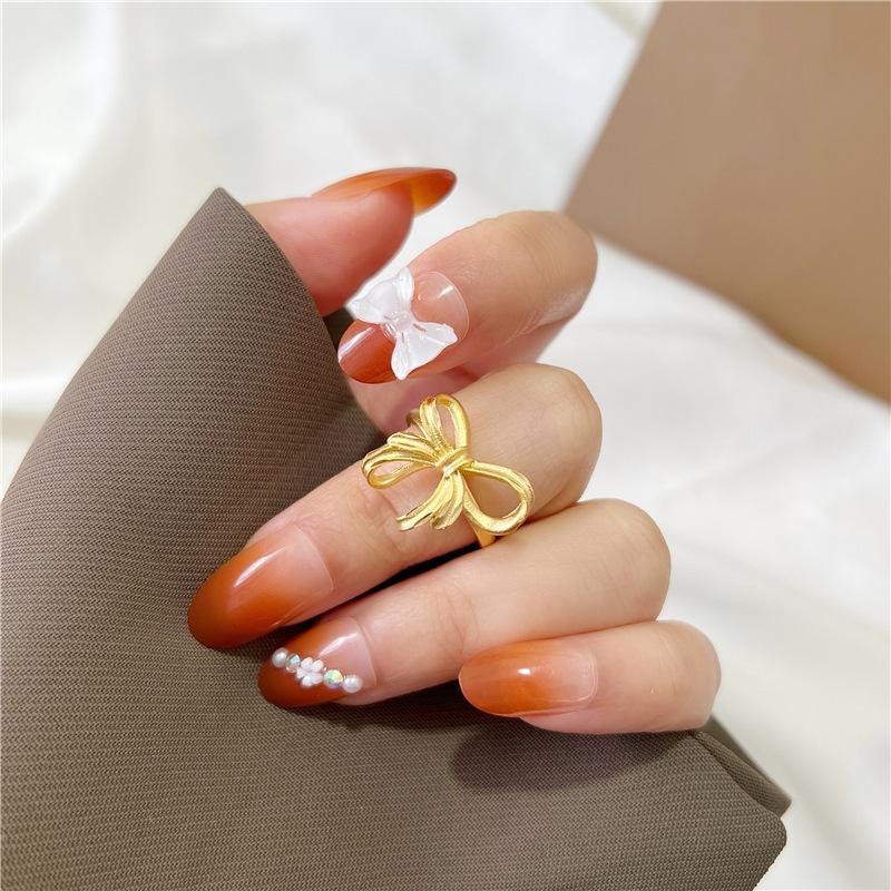 All in one color, exaggerated personality, fashionable female ring, female
