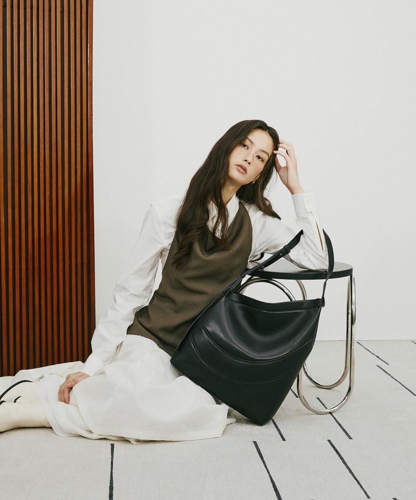 Zoeet Sorae Hobo Leather Bag (Midnight)