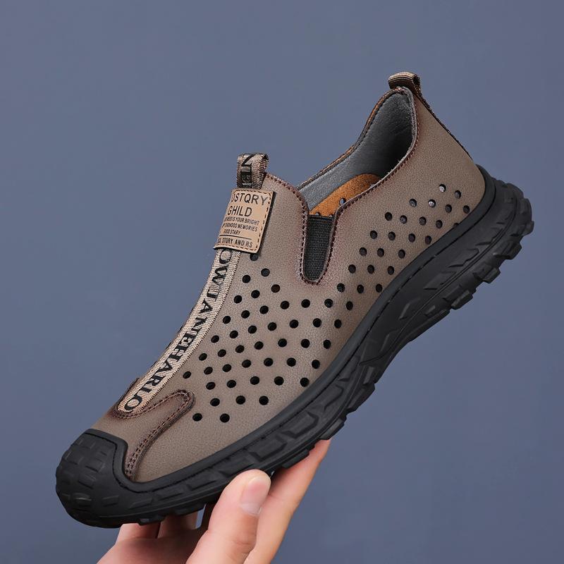 Fashion Fashion British Style Retro Hollowed-out Leather Men's Shoes Designer New Soft Sole Outdoor Beach Male Sandals Casual Man Shoes