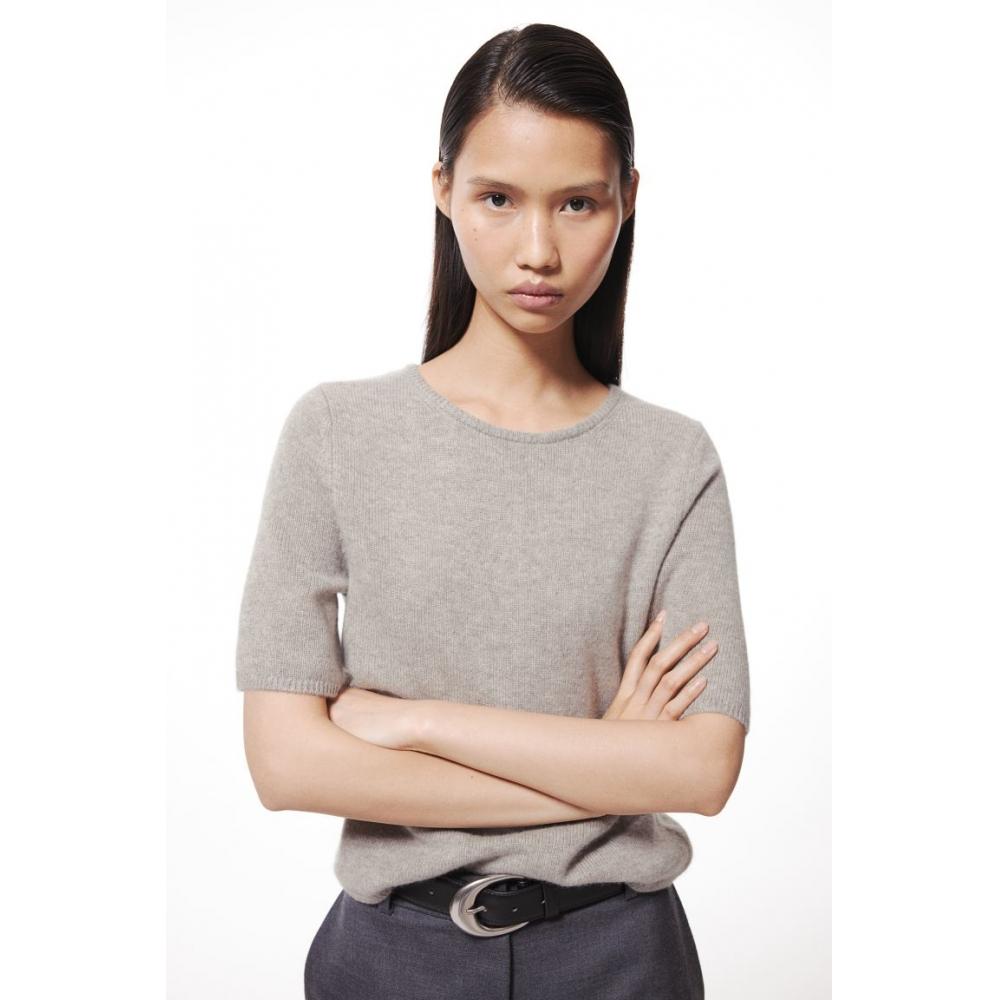 

Футболка HM из кашемира цвета грейж-меланж