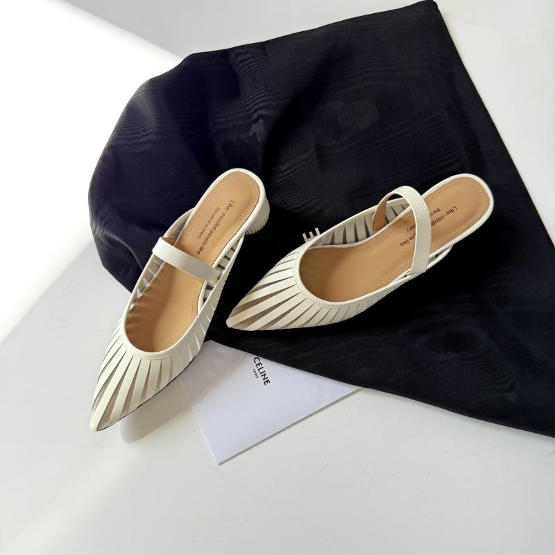 Fashion 2025 New Summer Women Mules Women Shoes Cover Toe Wedges Slippers Belt Buckle Pointed Toe Women Sandals Modern Slippers