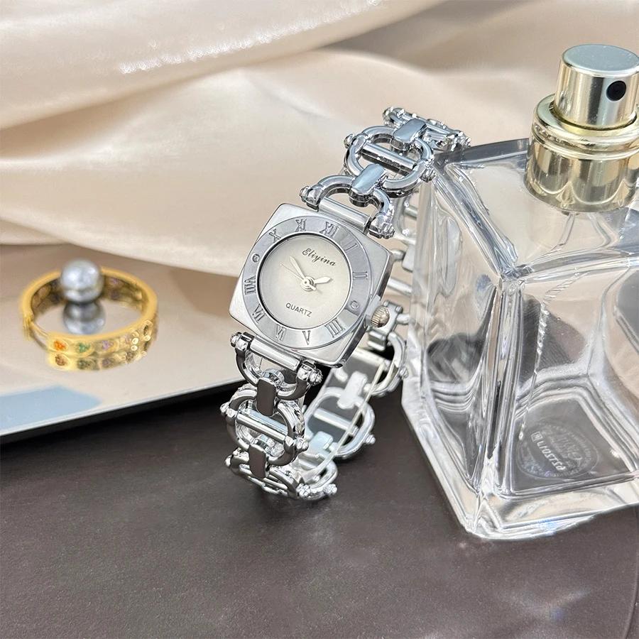 High-End Damen Armbanduhr Römische Zifferblätter Quadratisches Zifferblatt Quarzuhren Leichter Luxus Mode Damen Armbanduhr Relogio Feminino