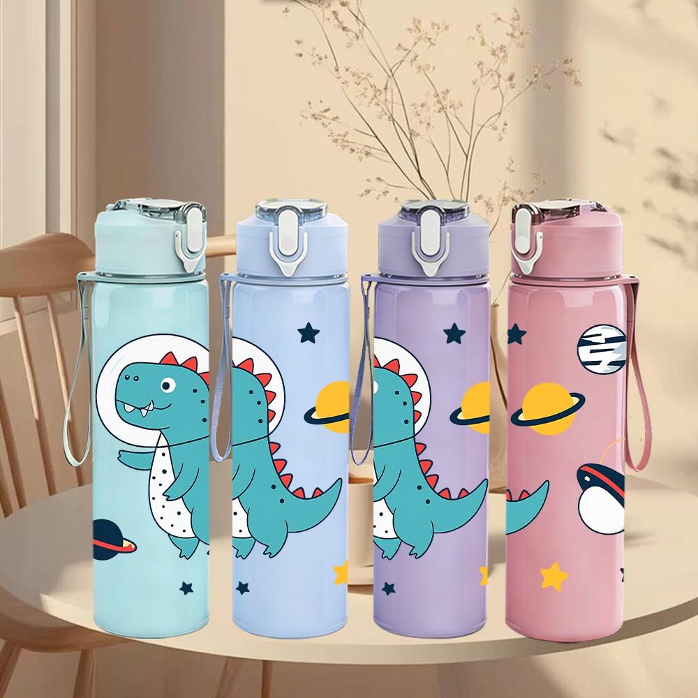 1PC Dinosaur Space Rocket Kid Pattern 750ml Color Plastic Sports Water Bottle Leakproof Flip Straw Lid Suitable for Sports Office Home Use