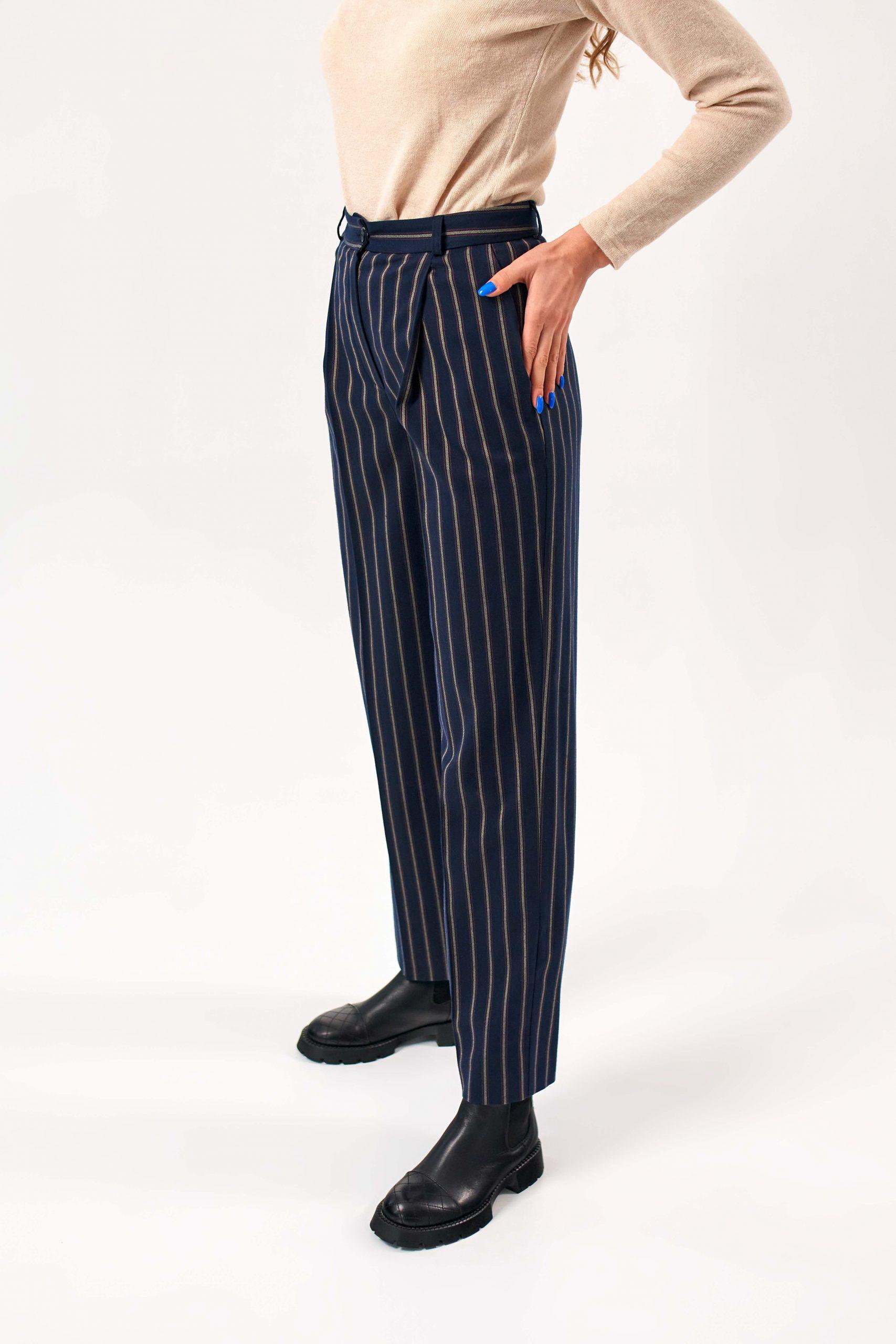 

Штани широкі у велику смужку 44 імперська синього кольору