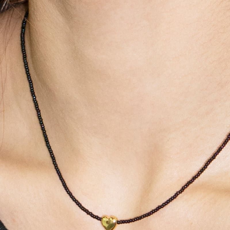 OURPIERRE ROMANTIC NECKLACE BLACK