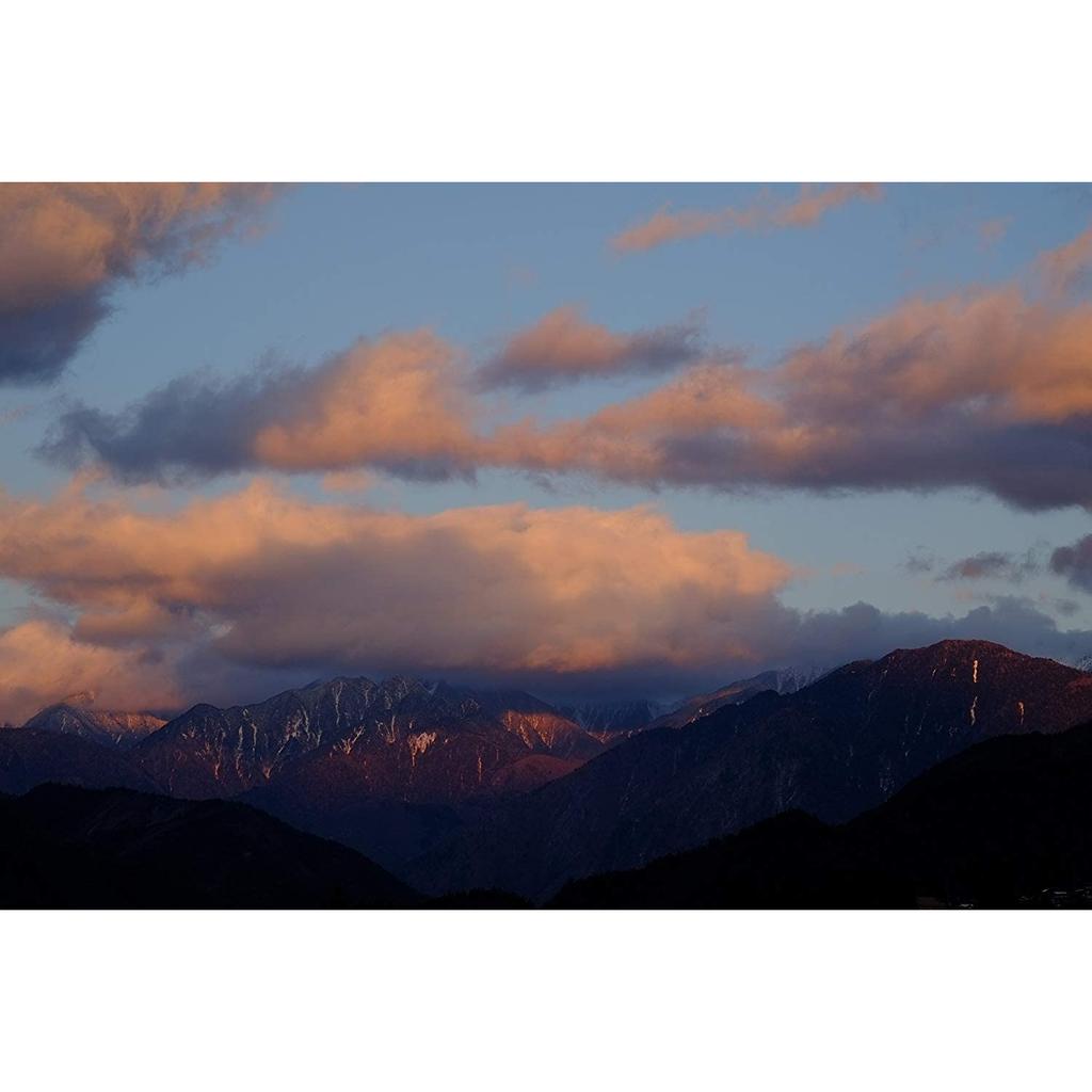 FUJIFILM FUJINON XF60mm F2.4 R Macro Lens - Mid-Telephoto Prime Lens for Sharp Close-Ups