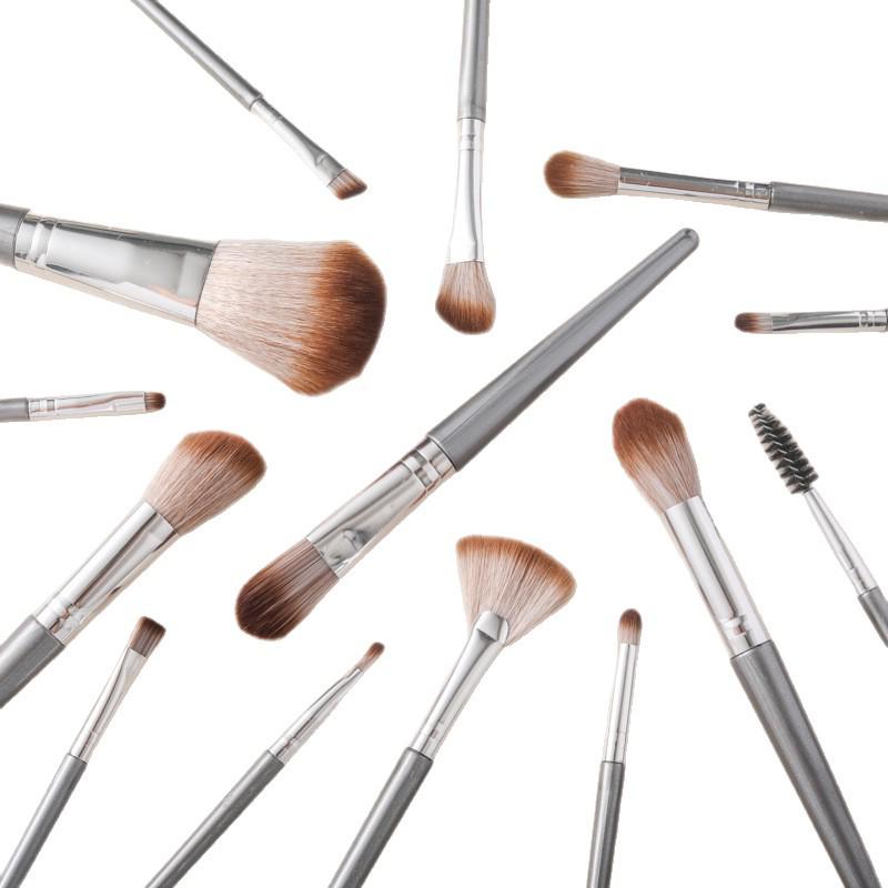 First Meeting 14-Piece Makeup Brush Set: Includes Loose Powder, Eyeshadow, Foundation, and Concealer Brushes with Soft Bristles.