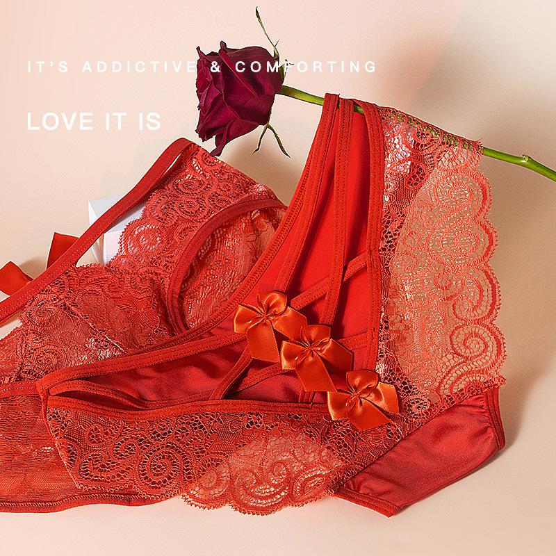 French Rose Lace Seamless Satin Panties – Women's Elegant Ice Silk Style