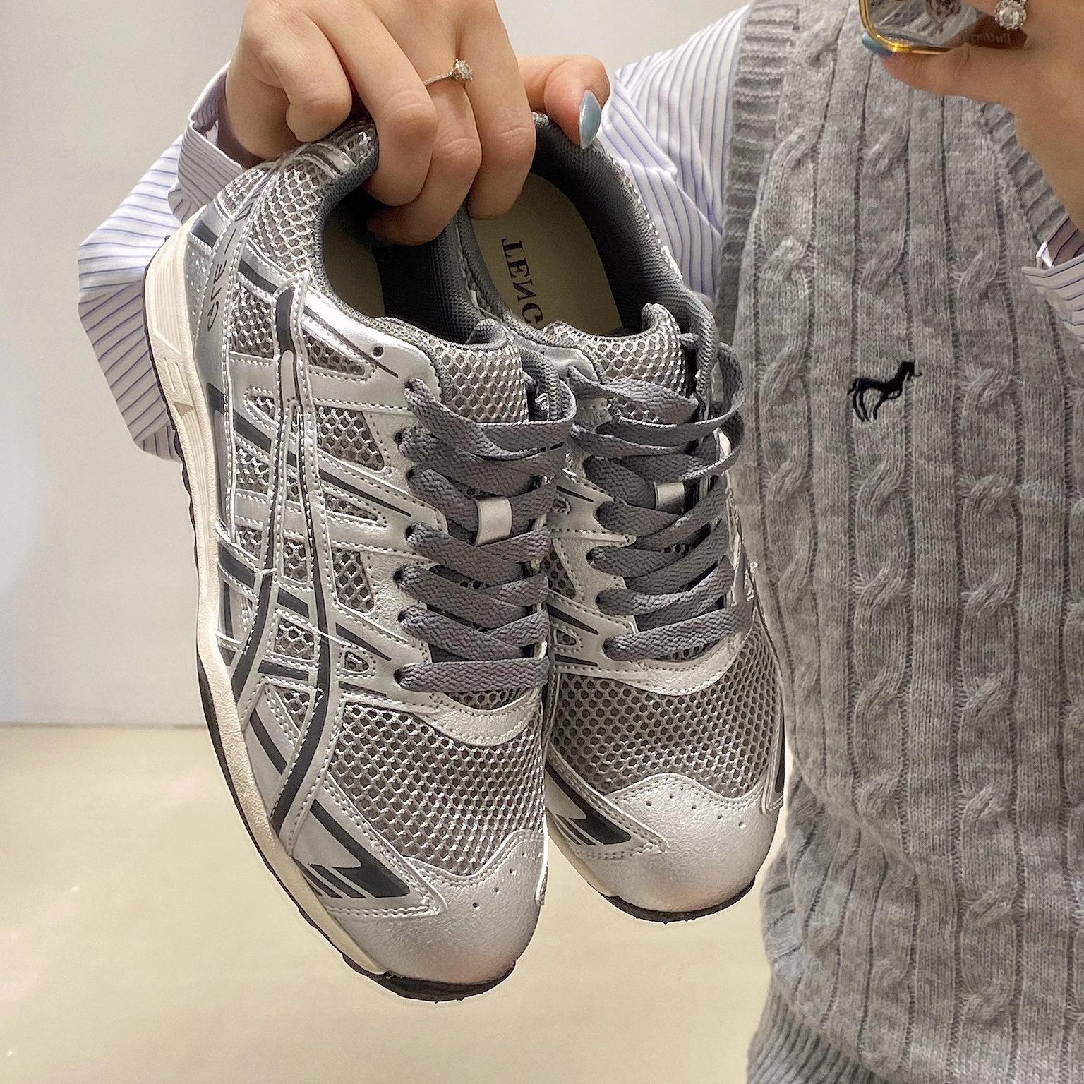 

Casual silver-gray mesh breathable mountaineering blue cabinet Forrest Gump thick baseplate shoes versatile German training shoes dad sports shoes wom 40 серебряный