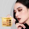 La Palette Occhi a 9 Colori è Multifunzionale. Offre un trucco con ombretti a 9 colori per l'uso quotidiano sugli occhi ed è portatile per feste e incontri