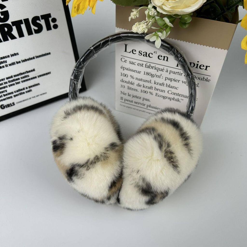 Women's Cute Plush Rabbit Fur Earmuffs: Warm, Windproof, and Retractable Ear Covers for Winter Cycling