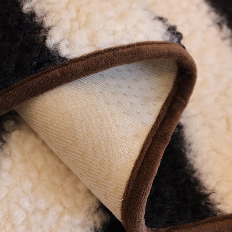 Plush Sofa Cushion Light Luxury High-End Non-Slip Seat Cushion New Winter Leather Sofa Cover Winter Cover Cloth Towel