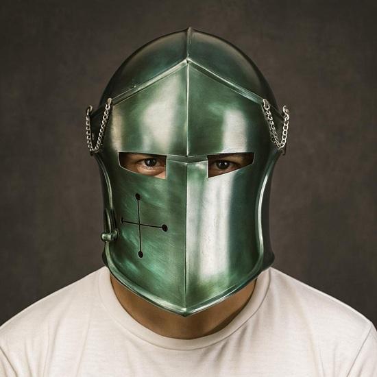 Средневековый Шлем Рыцаря Барбута Зеленый 18г Стальная Броня LARP Косплей Шлем Воина с Забралом Костюм на Хэллоуин Подарок