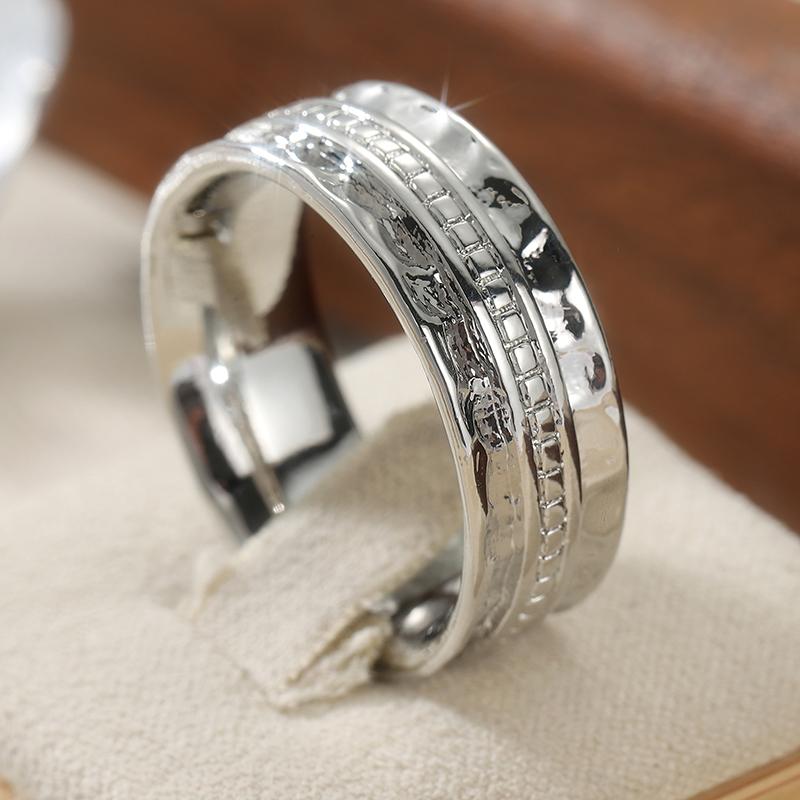 Vintage Copper Material Handmade Silvery Plated Ring Women Men's Fashion Classic Festival Anniversary Perfect Jewelry Accessory