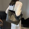 Large Pu Elegant Tote Bag With Zipper And Inner Pocket Ideal For University And Outings Daily