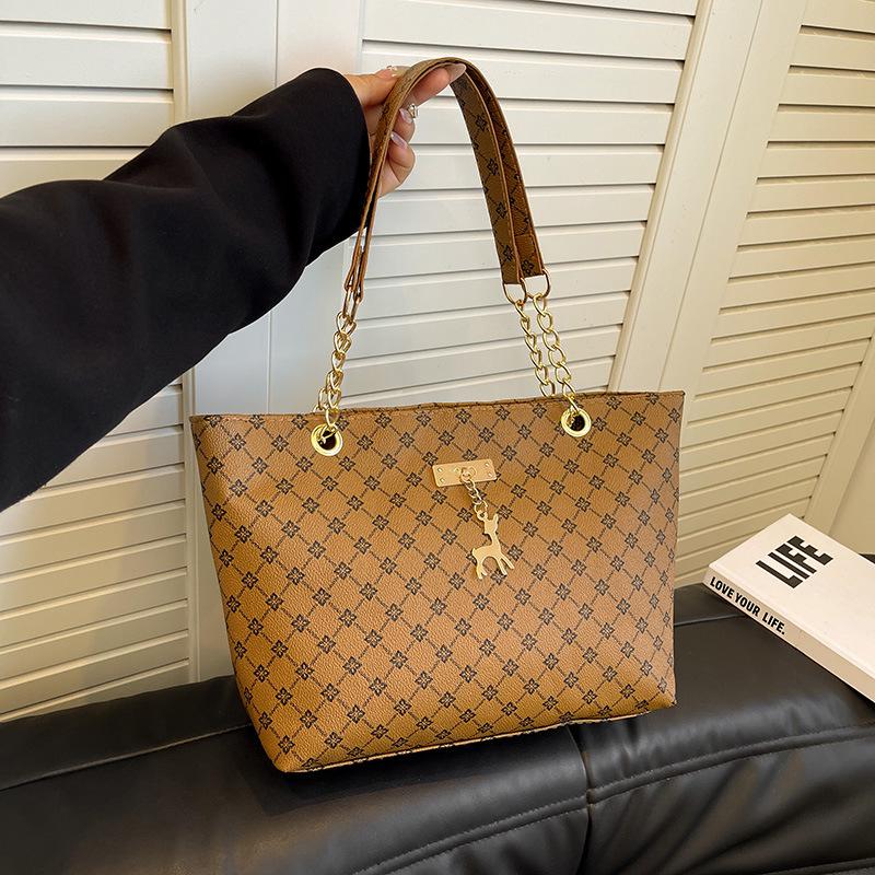 Dámská ramenní taška Tote s monogramem, velkokapacitní, podzim/zima 2025