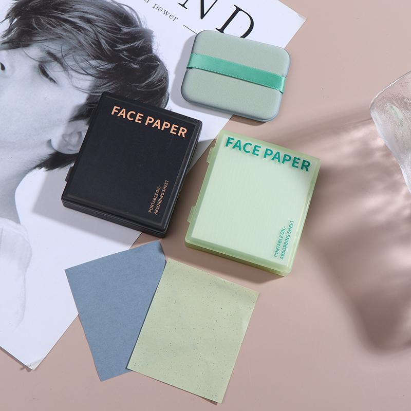100 Stück Bambus Löschpapier mit Spiegel & Make-up Puderquaste Erfrischende Tragbare Ölkontroll-Werkzeugsatz Gesicht Ölabsorbierende Blätter Pflege