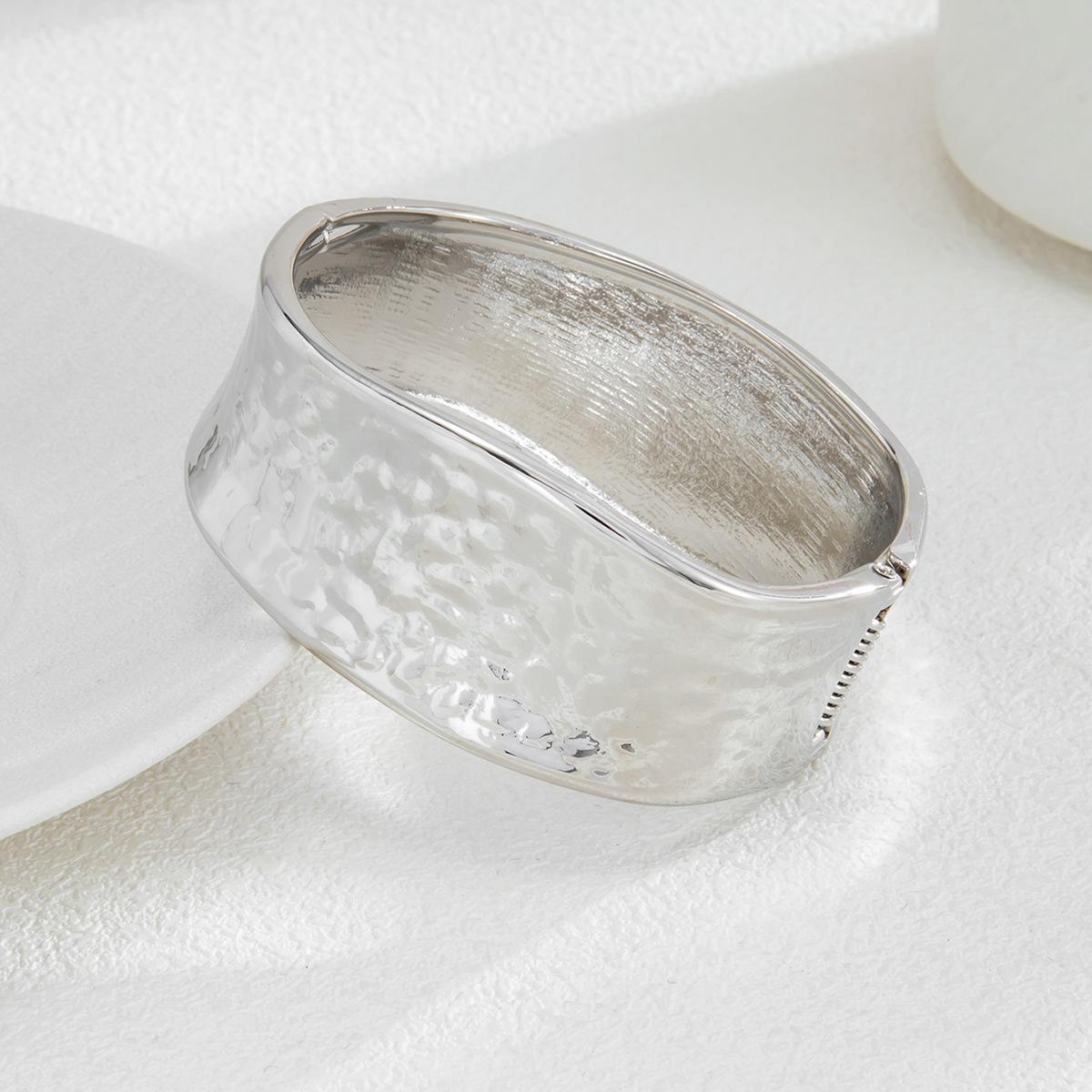 

Аксессуары Мода Широкий Молот Характер Премиум Нерегулярный Высокий Цвет Сплав Открытый Браслет